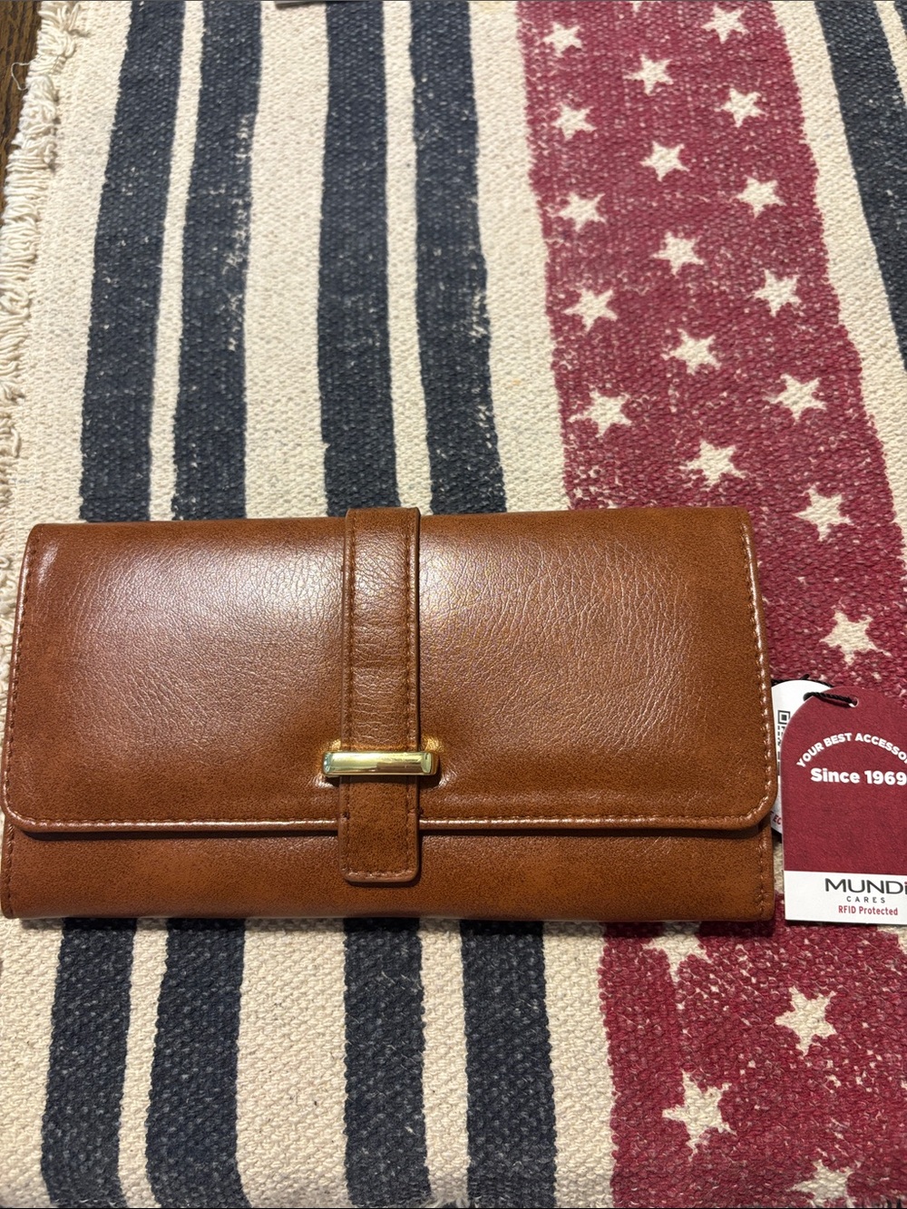 mundi Tan Leather Wallet with Gold Accent